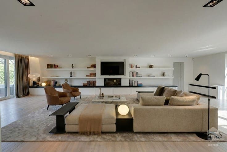 EXCEPTIONAL PROPERTY WITH INDEPENDENT ANNEX ON 33 ARES