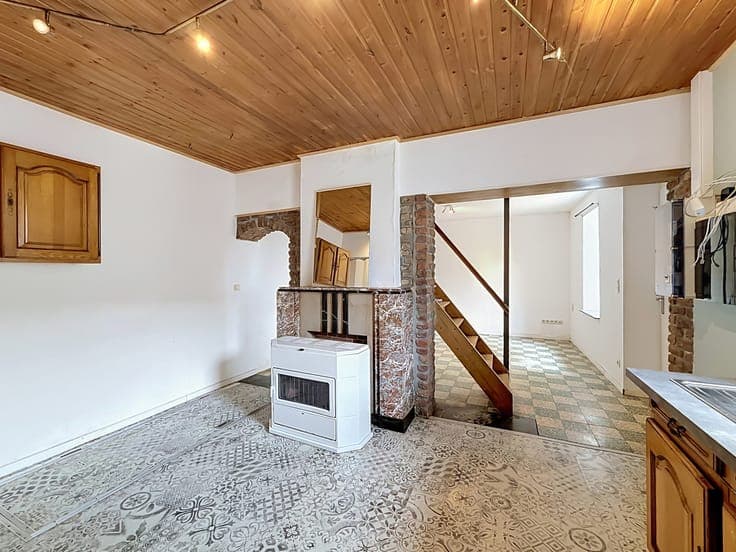 Charming house located in a peaceful and quiet environment.