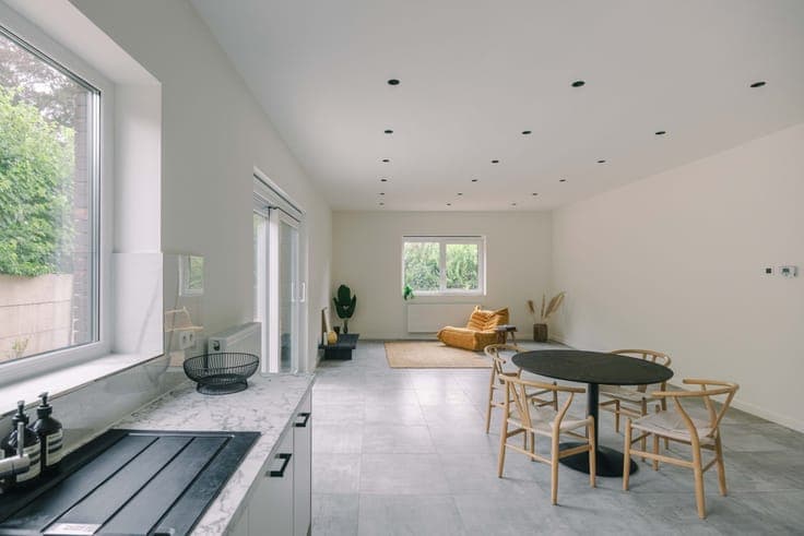 Volledig gerenoveerde en energiezuinige halfopen bebouwing m