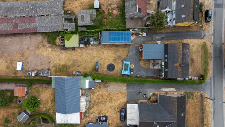 Rustig gelegen woning met grote tuin op 1724 m²
