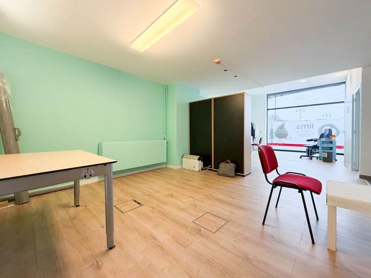 Immeuble mixte (+/- 1.325 m2) au centre-ville