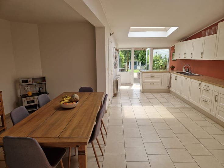 W-O - House 3 bed/3 bath/1 office - South-facing