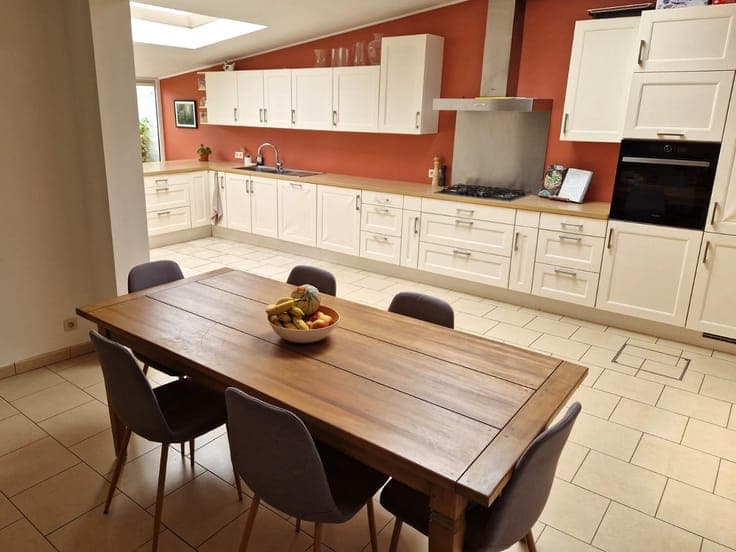 W-O - House 3 bed/3 bath/1 office - South-facing
