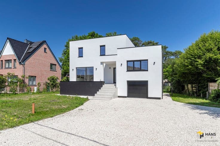 Kwalitatief gerenoveerde villa(380 m²) in Bonheiden