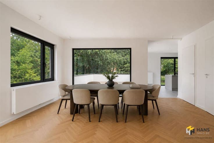 Kwalitatief gerenoveerde villa(380 m²) in Bonheiden