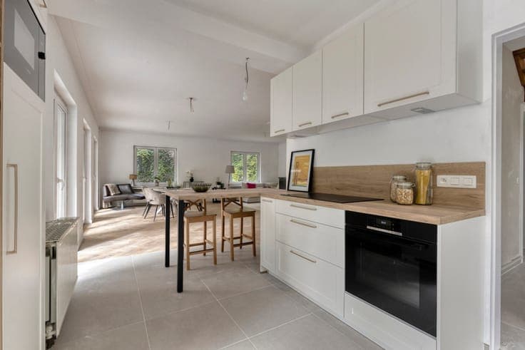 Beautiful classic villa in a quiet residential area