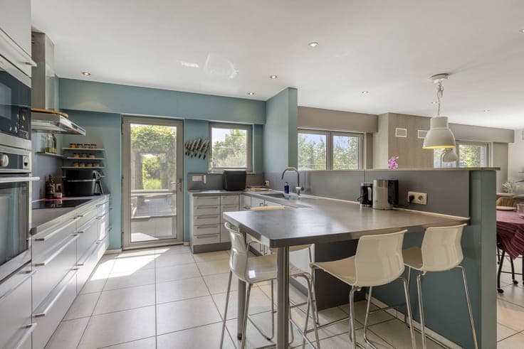 Ready to move in, energy-efficient villa with beautiful gard
