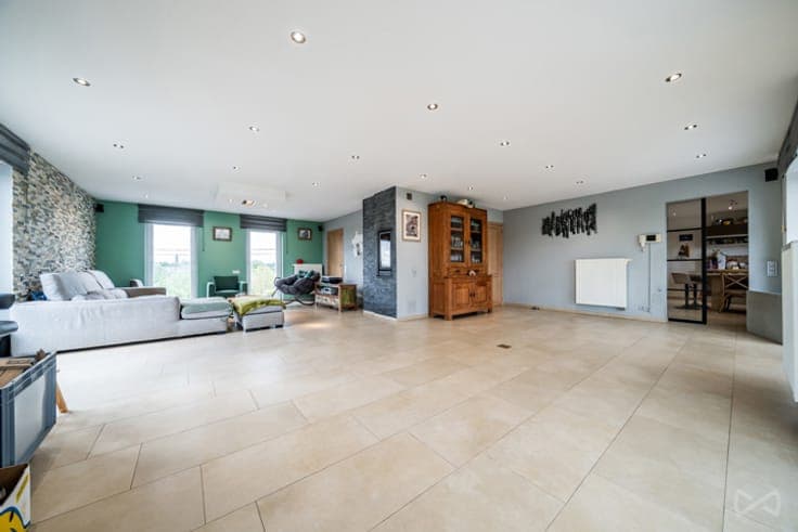 House in Courcelles