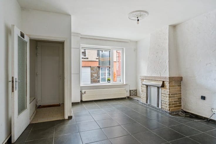 Ready-to-move-in house with 3 bedrooms in the center of Men