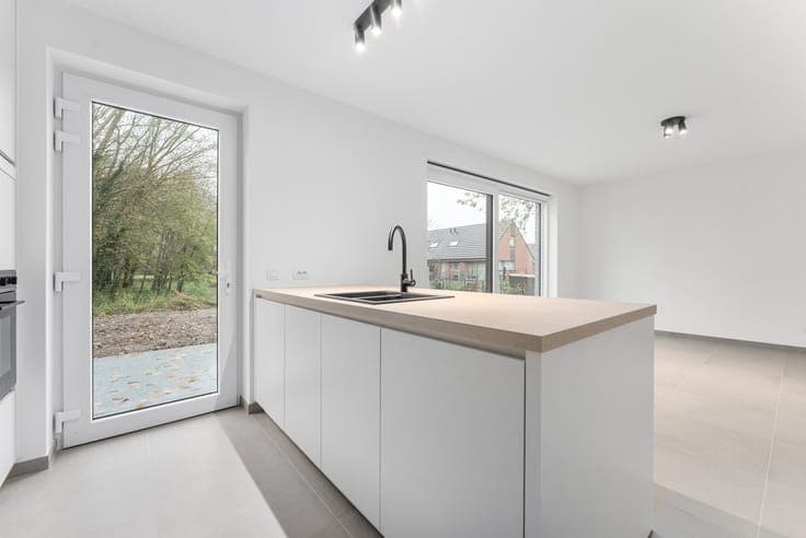 Moderne woningen op een rustige en groene ligging te Zarren.