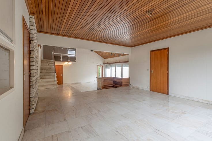 Iconic 1970s villa in the heart of Dilbeek