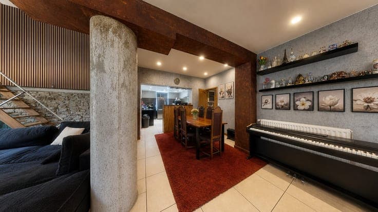 Maison de rapport de 2 logements séparés