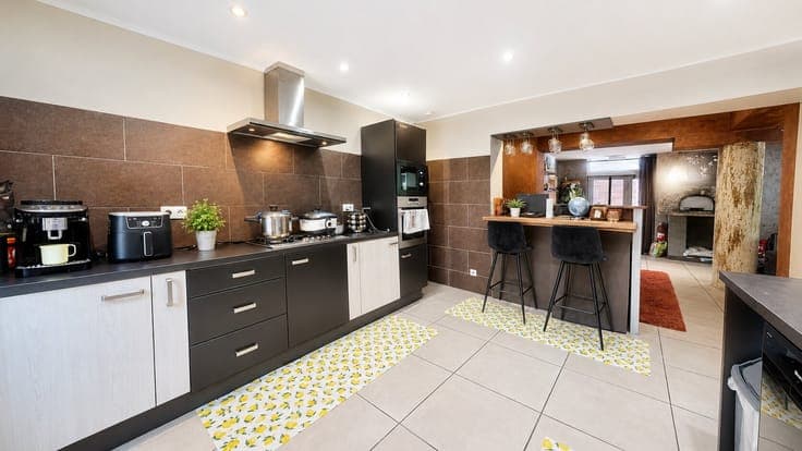 Maison de rapport de 2 logements séparés