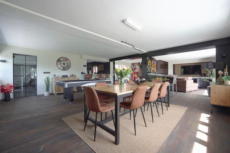 TERNAT - Stunning three-sided house with a garden and garage