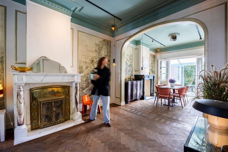 CHARMING PROPERTY WITH A SOUTH-FACING GARDEN