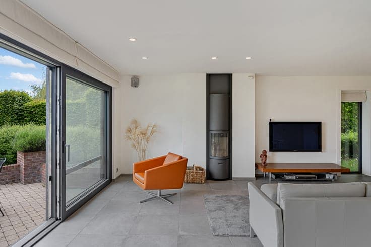 Villa with panoramic view on 32 ares (+ meadow)