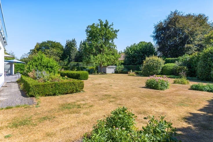Villa met zuidtuin op toplocatie