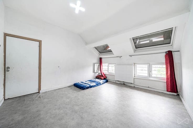6-Unit Investment Property