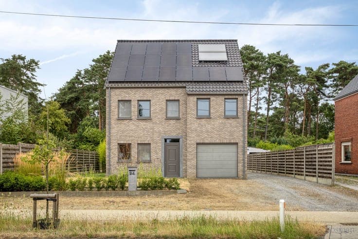Gezinswoning met loods te koop in Heppen, Leopoldsburg