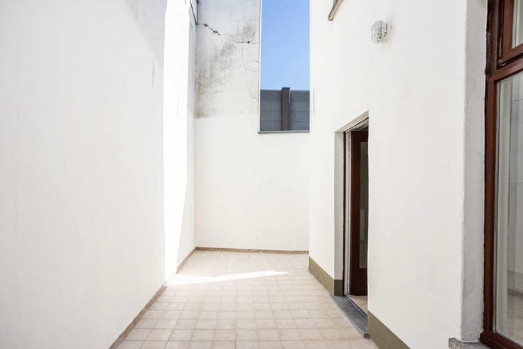 Excellent income property with 5 licensed studios!