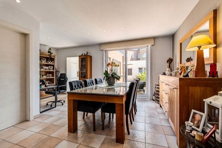 Spacious family home in Bredene with option to purchase gar…