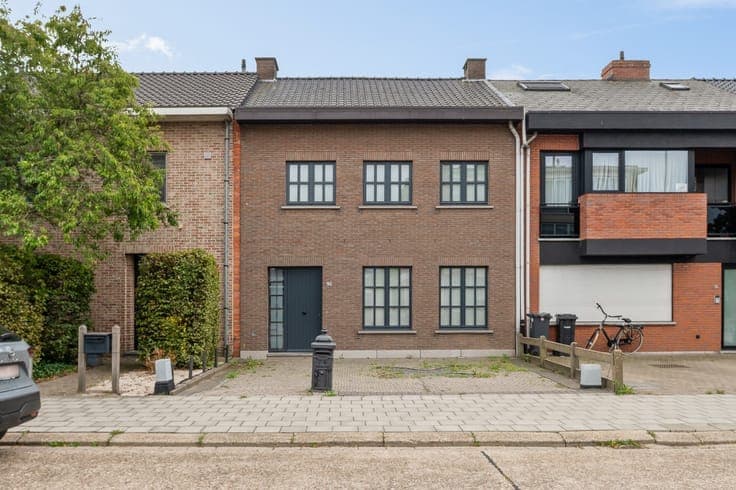 Gezellige woning met 3 slaapkamers en 2 garages te Lier