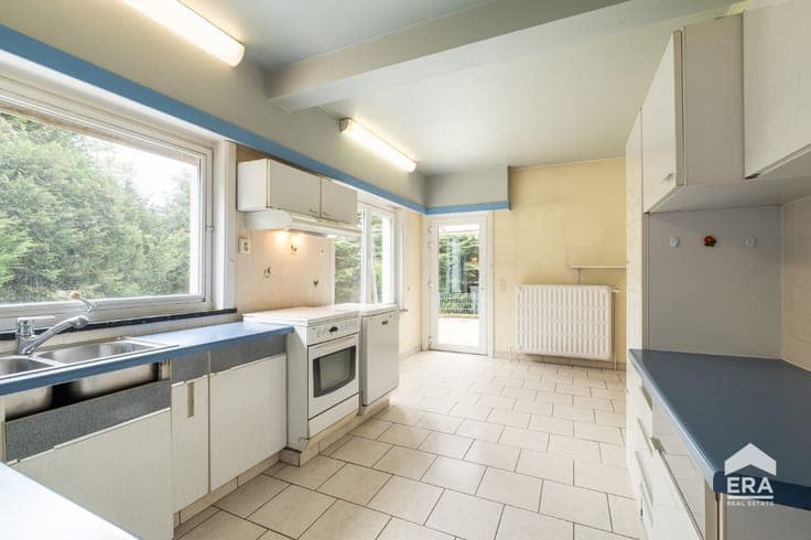 Spacious villa with garden in Laeken