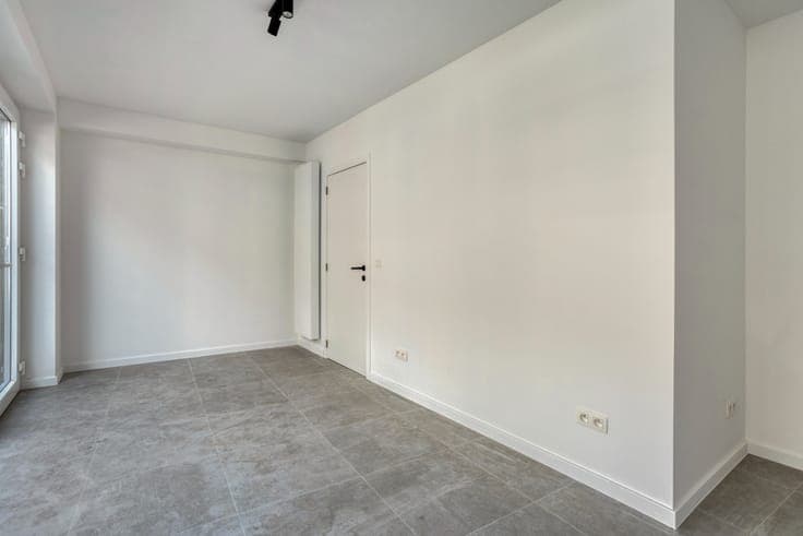 Volledig gerenoveerde, ruime stadswoning met kantoor-, pr...
