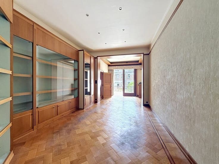 ANDERLECHT - Unique property of +/- 705m² + garden