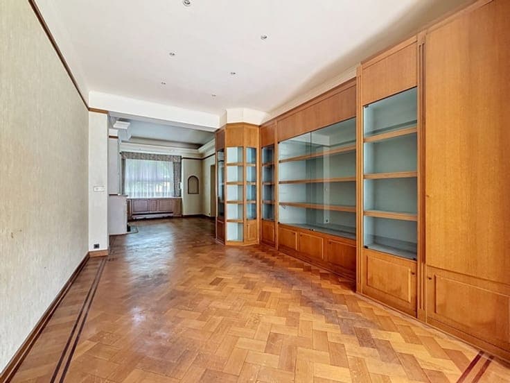 ANDERLECHT - Unique property of +/- 705m² + garden