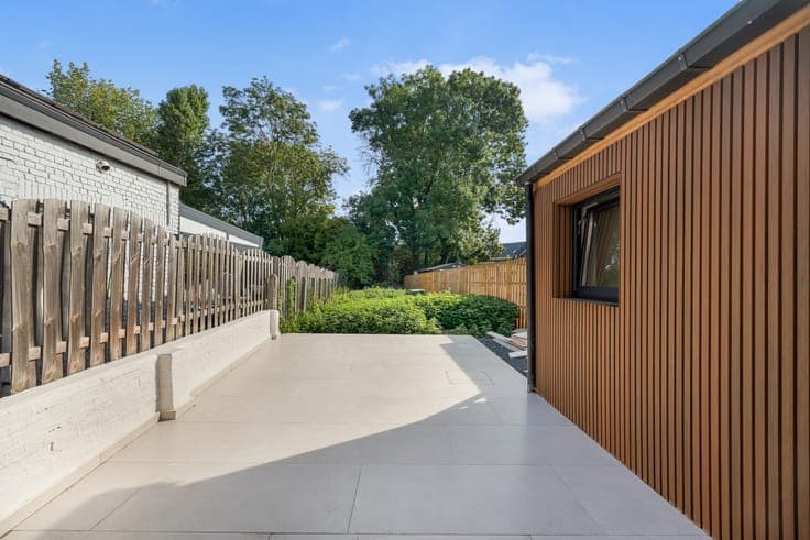 Prachtige woning met vier slaapkamers en tuin te Dendermo...