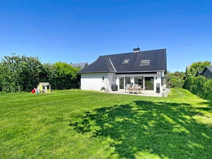 Charming villa in a gated residential area