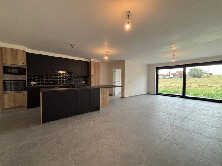 NEW 4-BEDROOM HOME? GARAGE AND GARDEN