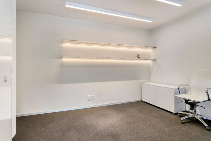 Beautiful duplex apartment (155 m²) with sun-facing terrace