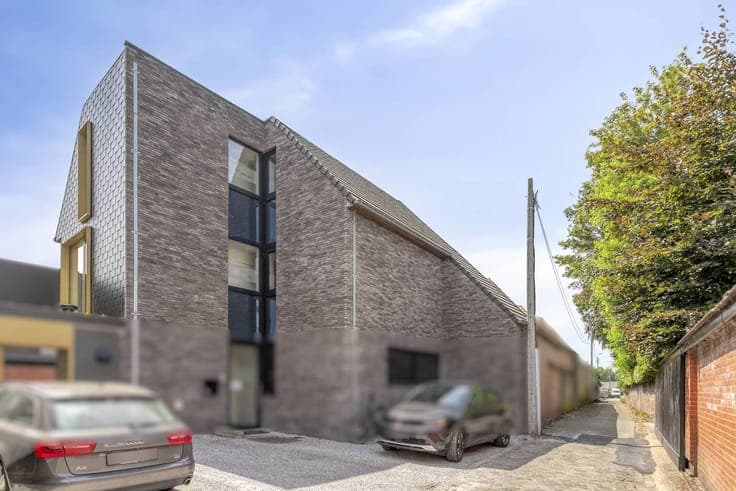 Beautiful duplex apartment (155 m²) with sun-facing terrace