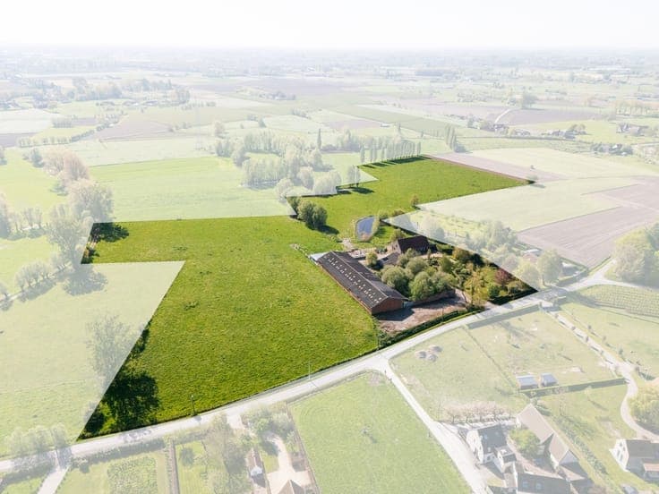 Authentieke hofstede op ca. 5,5 hectare – een oase van ru...