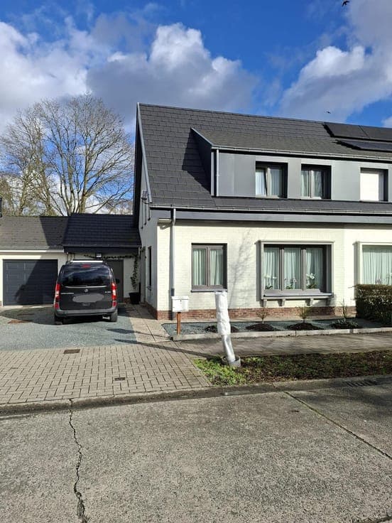 House in Zele