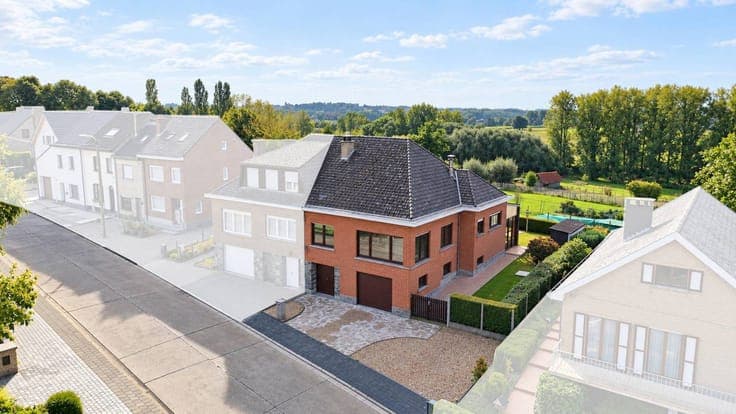 House in Roosdaal