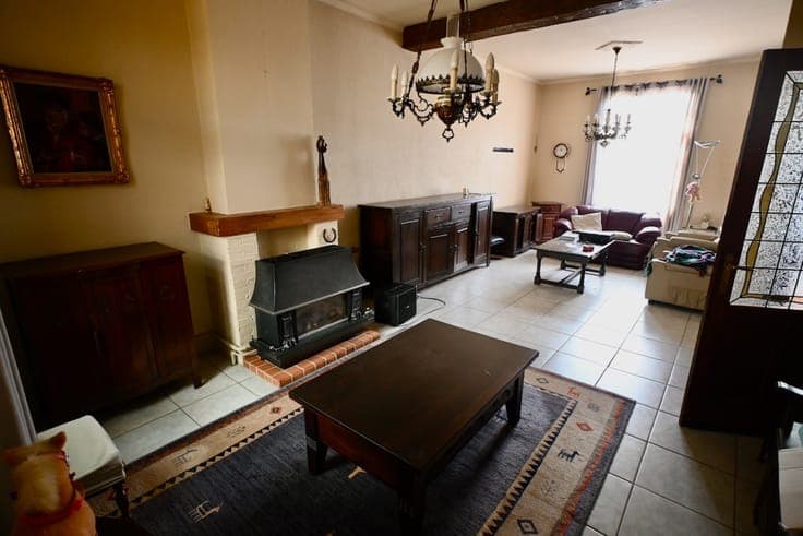 Leuke woning met 2 slaapkamers .