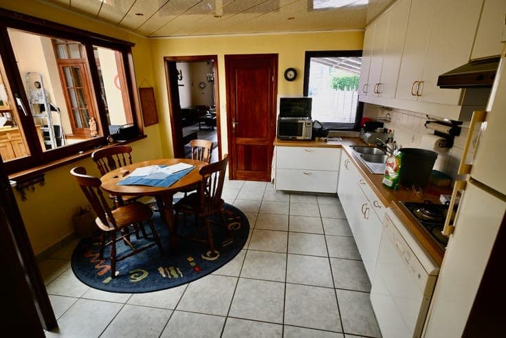 Leuke woning met 2 slaapkamers .
