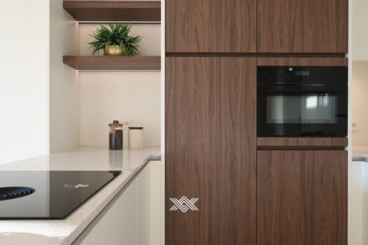 Woning met vier slaapkamers, zonneterras en tuin