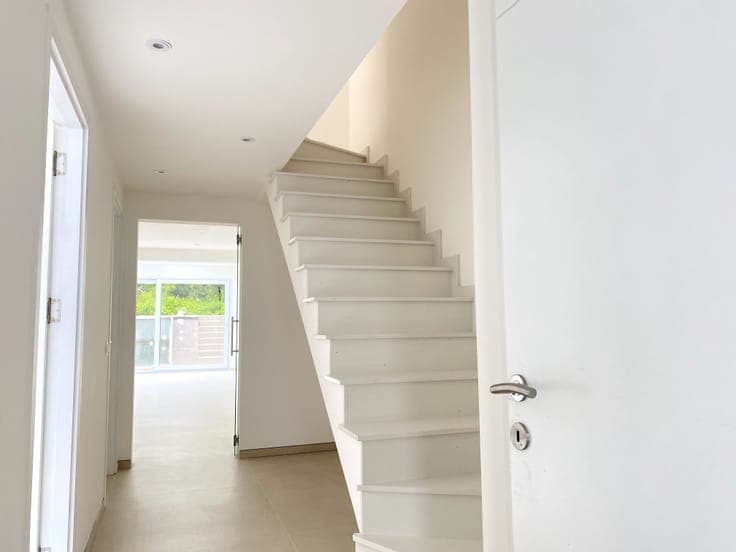 Stunning New 4-Bedroom House – Koningslo