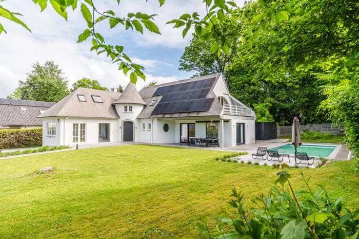 Charming renovated villa - Bourgeois district