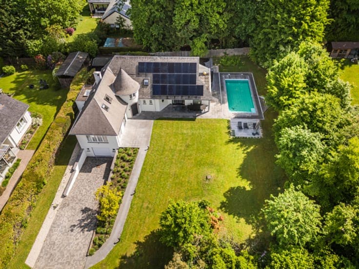 Charming renovated villa - Bourgeois district