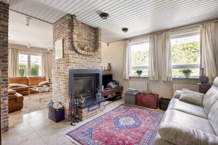 Spacious family home with practice space