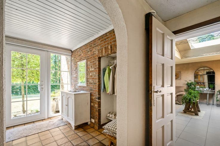 Gelijkvloerse woning op 1423 m²- met vergund bijgebouw en...