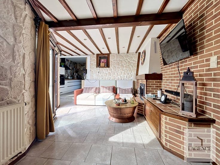 House in Engis