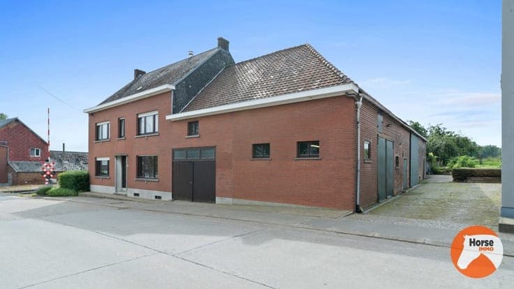 LIERDE - Woning met veel potentieel op 93are