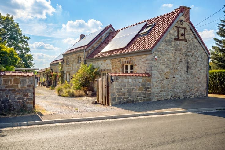 House in Assesse