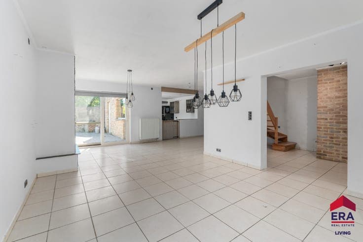 Live, work and enjoy in a prime location in Haaltert